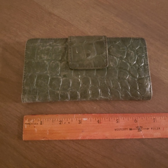 Fossil Green Alligator wallet - Picture 5 of 6